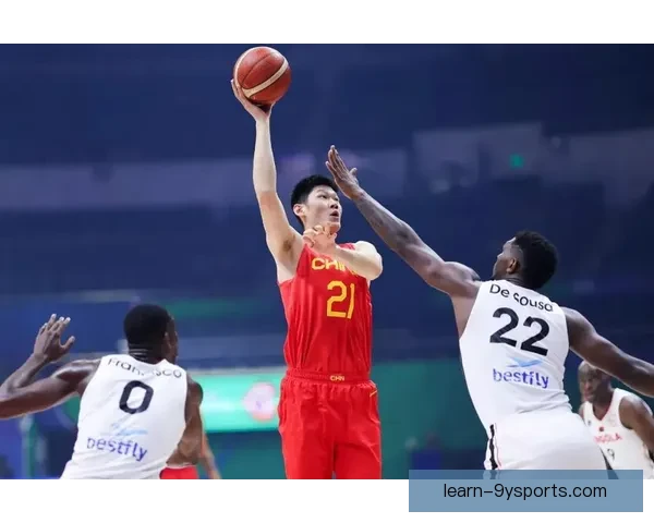 中国男篮力克强敌晋级决赛在世界杯赛场再创辉煌