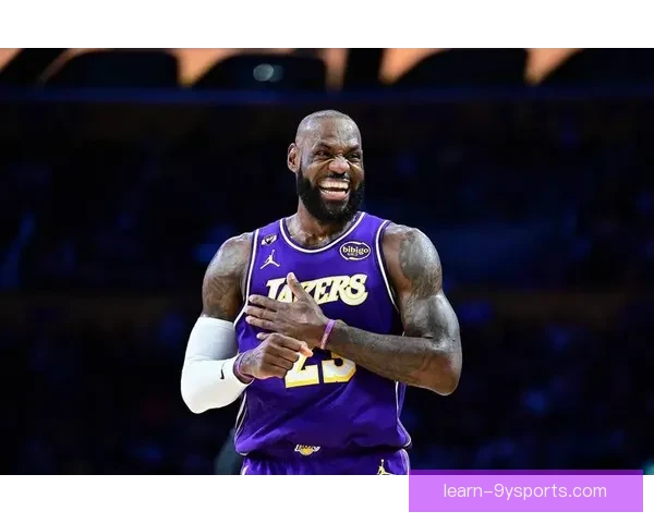 湖人主场险胜勇士詹姆斯关键时刻再显王者风范带队冲击西部前四席位