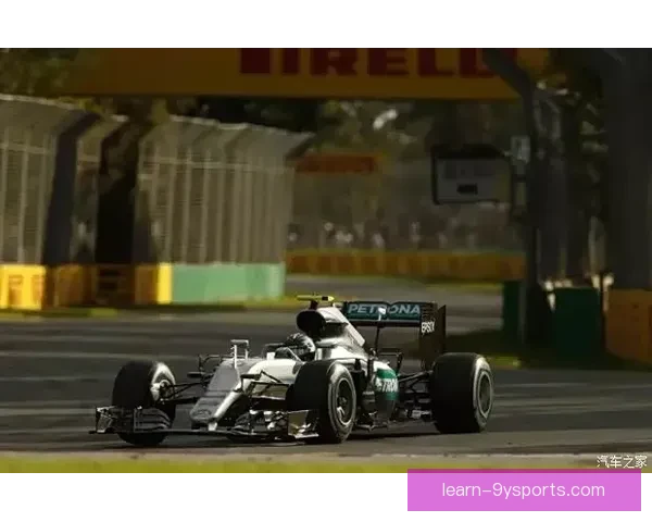 F1赛季最新动态：车队策略调整与冠军争夺激烈分析