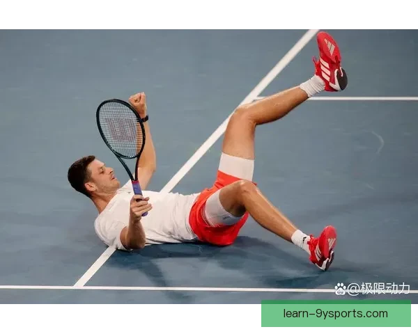 网球赛场精彩瞬间回顾顶尖球员激战引关注