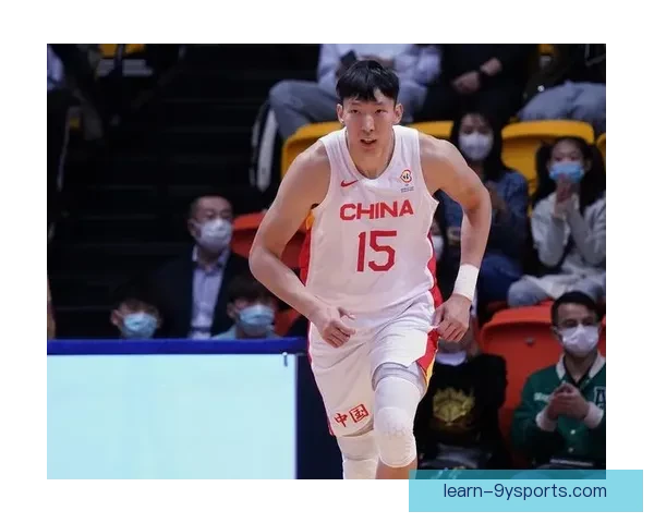 中国男篮力克劲敌锁定世界杯席位，备战新赛季展现强大实力